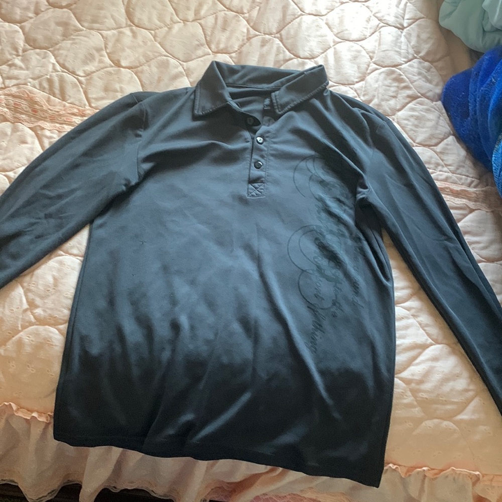 This shirt is one of my cool one u can’t find it anywhere so this is your luck